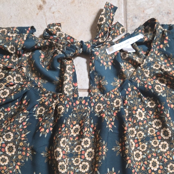 LC Lauren Conrad Floral Patterned Top - Picture 5 of 6